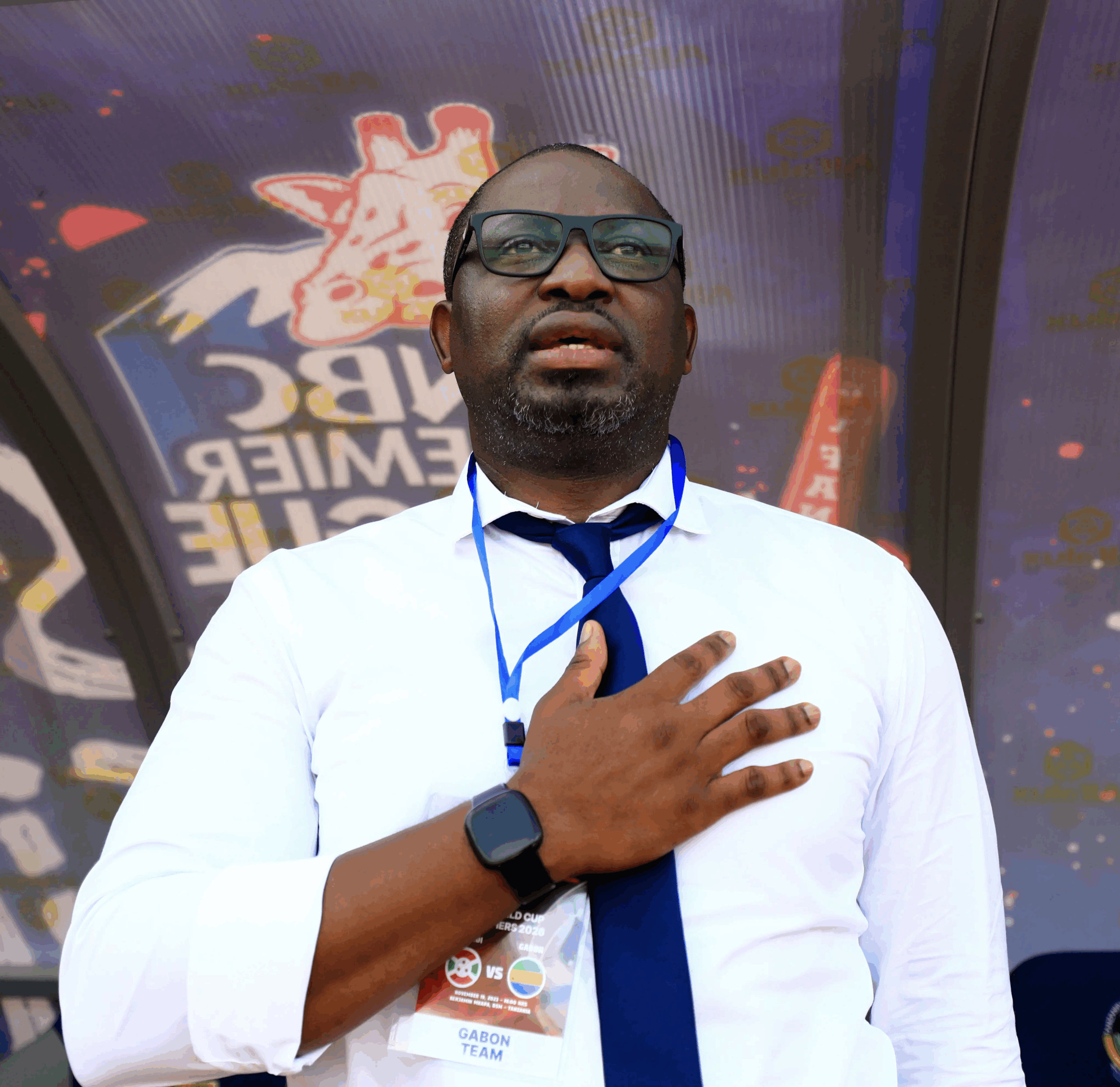 Thierry Mouyouma als coach van Gabon